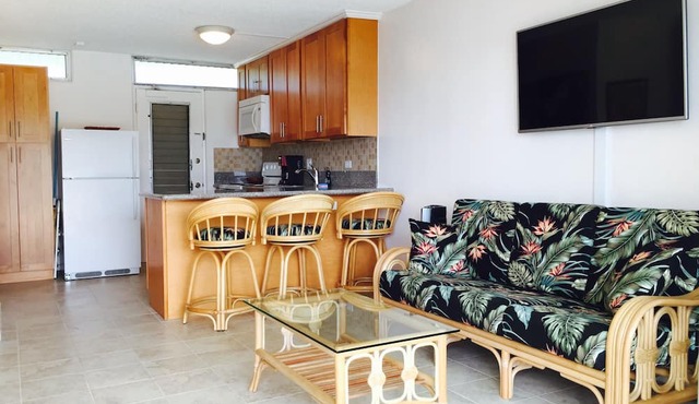 Beachfront Studio located on the 5th floor overlooking Makaha Beach.