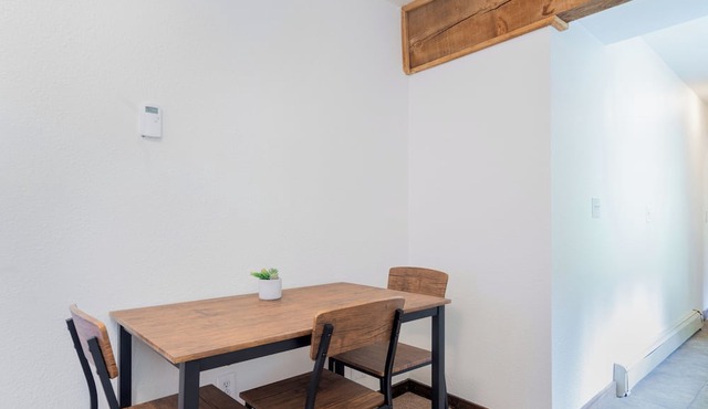 Clean, Spacious Suite in Prime Riverside Location in Telluride