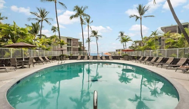 🏖️Alii Drive Oceanfront Complex | Top-Floor Ocean View Condo | Alii Villas 324