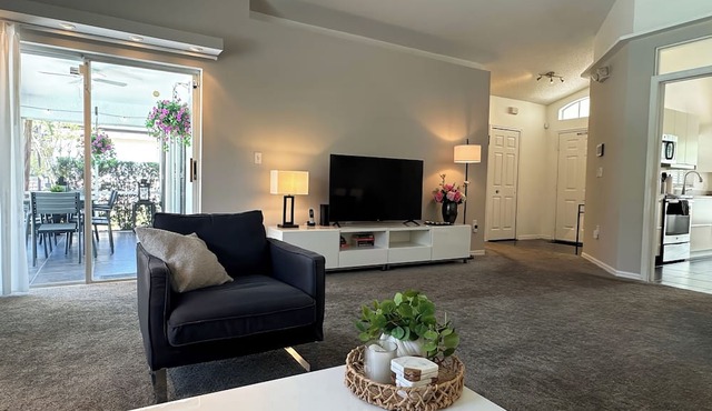 Spacious Family Villa with Private Pool Near Disney – Welcome to Villa Dutchess in Davenport