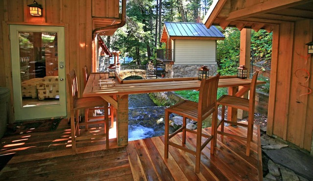 Windows on Water, Stream, Hot Tub, Big Trees, Walk to Sundance in Sundance