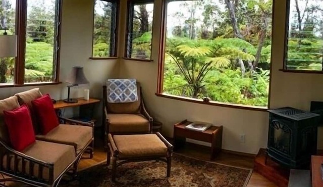 Volcano Mountain Haven - Minutes from the Hawaii Volcanoes National Park