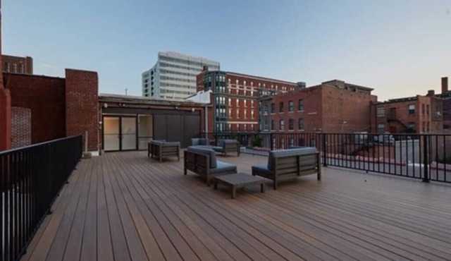 Loft #203 - Quality Hill 1BR Loft in Historic Building in KCMO