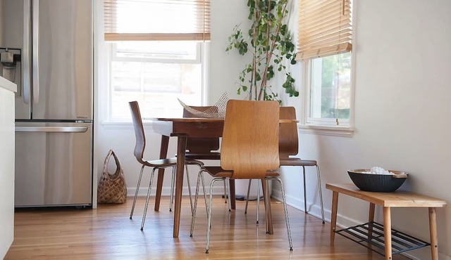 Modern Cottage - Perfect Location 4 Blocks to the Beach in SANTA MONICA
