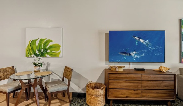 Walk to Beach and Dining + AC - Napili Shores D224 - Updated Studio