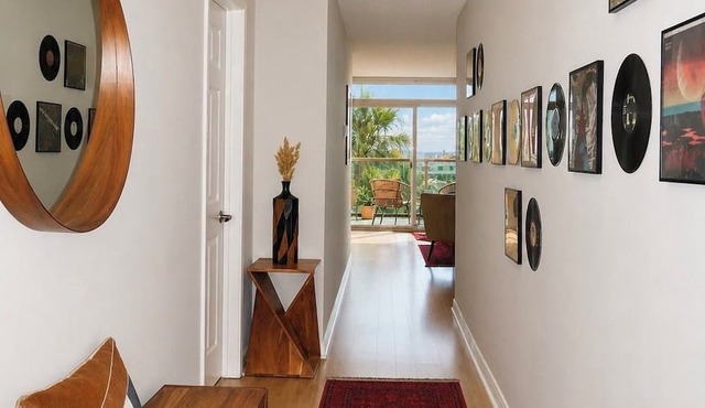 BEST Ocean & Sunset views in Marina Del Rey - 12 mins from LAX & SoFi Stadium in Marina del Rey