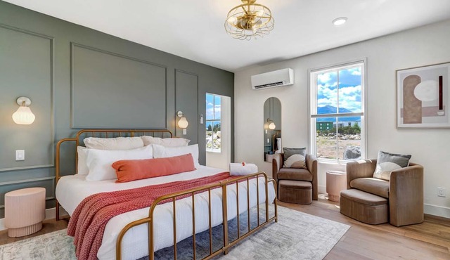 Whitewater Estate! The Grand South Main Residence! in Buena Vista