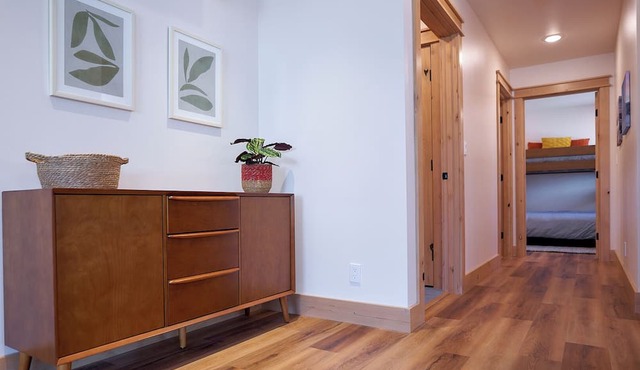 Winthrop Trailside Getaway 2 - A cozy trailside retreat in the Methow Valley. in Winthrop