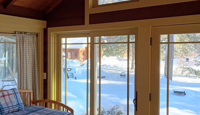 Cabin & Sauna on Lake Monomonac near Mt. Monadnock in Rindge