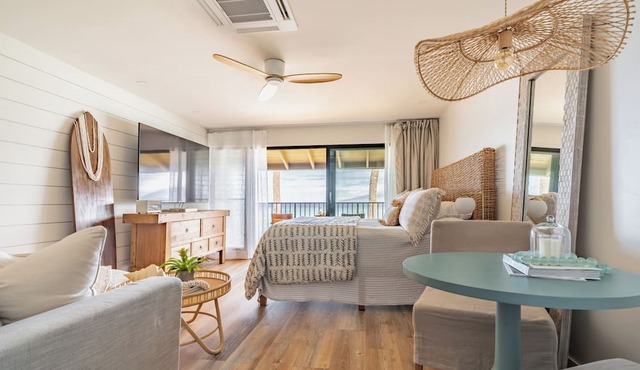 Chic Oceanfront Escape-Boutique Studio-Noelani 219-Cold AC-Amazing Ocean View