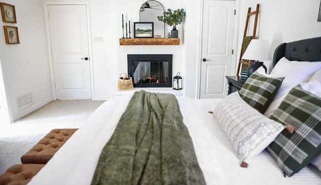 New Year’s Retreat. Cozy Modern Farmhouse! Close to historic downtown Wylie! in Wylie