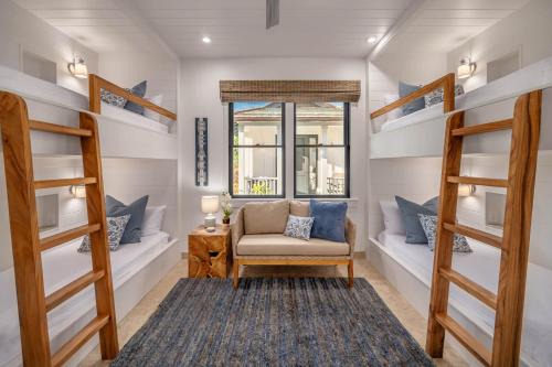 4 Bedroom Kauai Villa with stunning views, private pool & spa