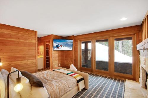 Sundance Retreat, 7 Bed, 7 Bath, Mountain Views, Hot Tub in Sundance