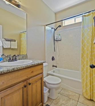Near Zion 3BR Sleeps 8 RV Trailer Parking in La Verkin