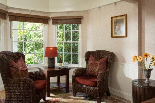 Cheshire Cat Inn & Cottages in Santa Barbara