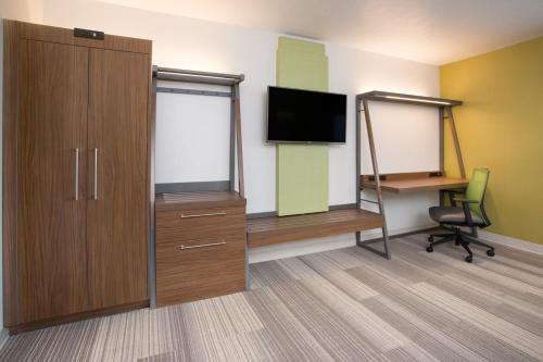 Holiday Inn Express & Suites - Lexington W - Versailles by IHG in Versailles