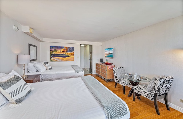 Golf Course & Mountain Views at the Island Colony Amazing Building Amenities