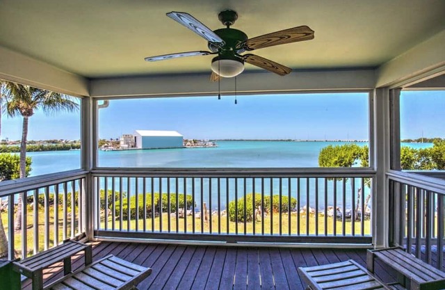 Villa Boat Duck Key 