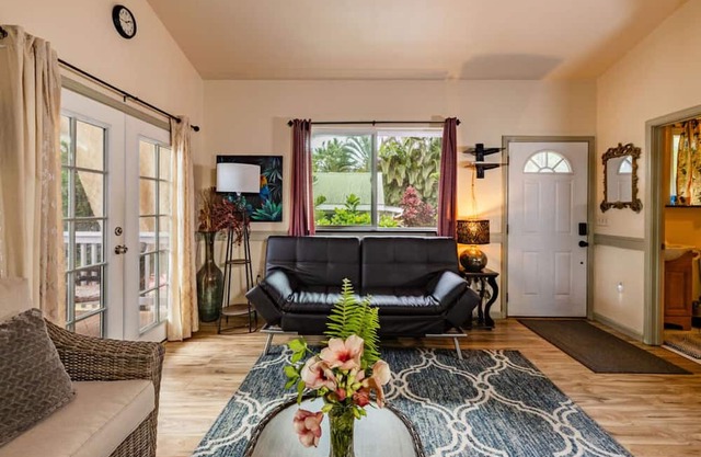 Dolphin Cottage Ac Kehena Beach Hawaii 