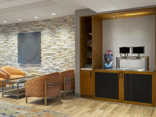 Hampton Inn 